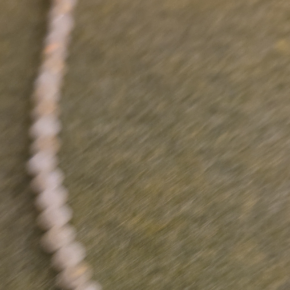 Elegant Cream Beaded Necklace - Picture 6 of 6